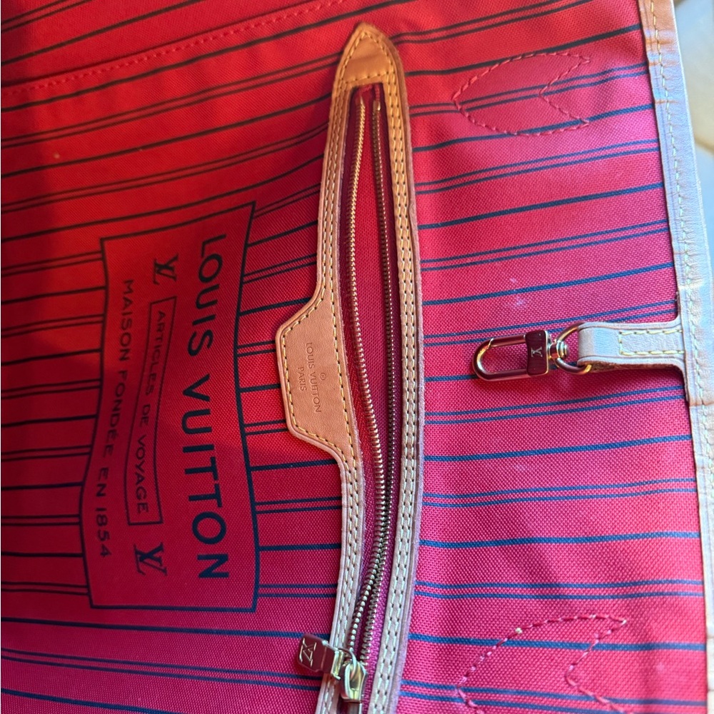 Louis Vuitton Brown Neverfull Tote Bag Iconic Monogram - Picture 8 of 12